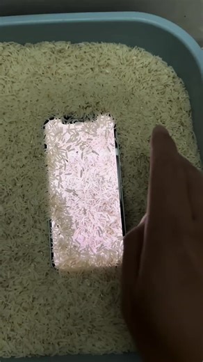 So sánh Huawei Mate 70 và iPhone 12: Đánh giá chi tiết