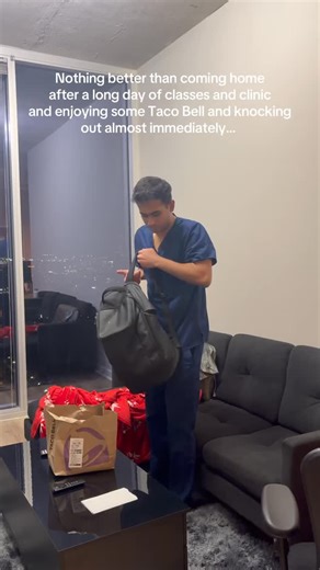 Kush | M1 on Instagram: "Didn’t feel like staying once I got back from preceptorship shift. I ended up knocking out at like 8:45 pm before waking up unintentionally at 12:00am and editing this video… #futuredoctor #lifestyle #medicalstudent #tacobell #dailyvlog"