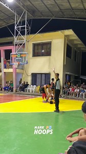 Hindi ito wrestling basketball ito HAHAHA #fbreelsfypシ゚viralシ #highlightseveryone #viralreelsシ #foryoupageシforyou #reelsfbシ #reelsfbシ #reelsvideo #fypシ #fyp #basketballislife #basketball | Mark Hoops PH