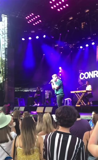 I’m thinking me and @callmesaygrace duet on this song on our Bloodline Tour in June …. Thoughts? So excited for these shows ❤️🙏 #changing