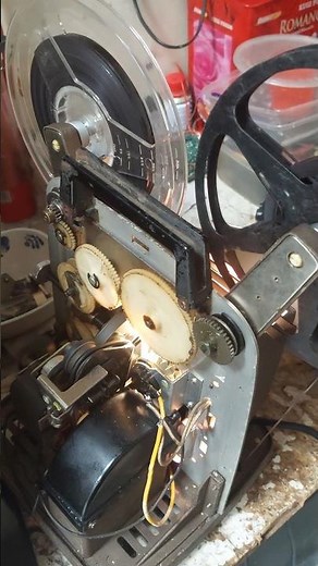 Movie old prohector "BELL & HOWELL" test #movie #vintage