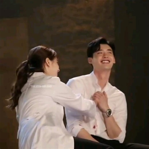 The way he pampers her🥺❤️🍁 | W two worlds 🌎 | love me thoda🎵 | The Eth-Helens