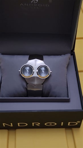 Alien Android GMT Dual Two Double Dial Time Christian Bale Equilibrium movie bug eyes rare watch MIB