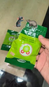 Lepas Letak Ubat Ni, Rumah Terus Sunyi… Tikus Tak Datang Dah 😍 Sebelum ni tiap malam tikus main atas siling. Kadang-kadang nampak dia lari dalam dapur. Tapi sekarang... makcik boleh tidur lena balik. ✔️ Tikus tak mati, cuma dia lari sebab bau khas ni ✔️ Tak busuk, tak lekit, tak bahaya pada anak/pets ✔️ Satu biji boleh tahan sampai 3 bulan! Ramai mak-mak dah guna. Memang berkesan. 📌 Harga PROMO: RM29 sahaja 📦 Order terus kat sini 👉 https://kedaibijak.com/ubat-tikus/ | Kedai Bijak