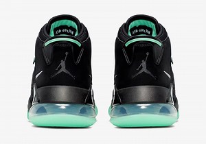 Jordan Mars 270 Dazzles With "Green Glow" Model: Detailed Look