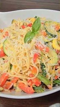 Make Pasta Primavera to use up those veggies! | Easy 1 pan recipe | #happilyhomecooking