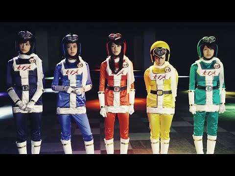 桐谷美玲、藤井美菜、高畑充希、有村架純、山本美月が戦隊ヒーローとして活躍するコメディ映画『女子—ズ』予告編