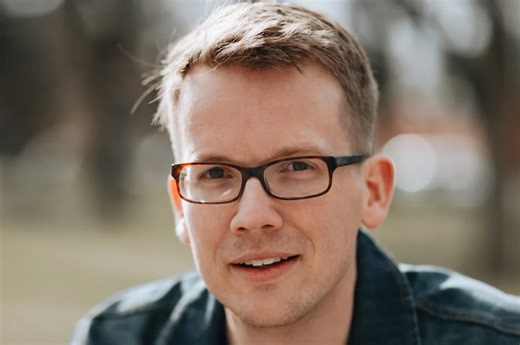 Hank Green brings science and humor to Space Center Houston’s ‘Thought Leader Series’ | Houston Public Media
