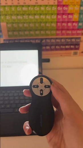 How to use a presentation clicker