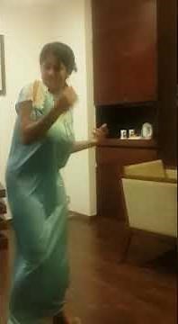 Indian HOUSE WIFE - The Effect Of ALCOHOL - Chennai Express Superb Dance