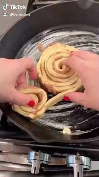 BIG PILLSBURY CINNAMON ROLL TIK TOK HOW TO RECIPE