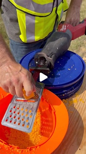 HAUS PLANS ®️ | We cooked a 4-foot omelette and a skid steer bucket of bacon on the jobsite. #construction #howto #heavyequipment #cooking #diy #contractor | Instagram