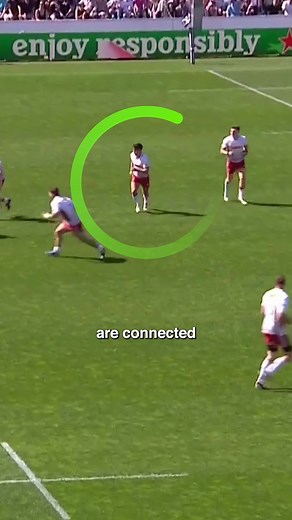 Analyzing Marcus Smith's Unique Playing Style in Rugby