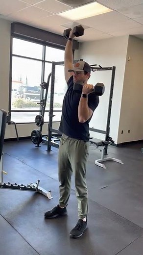 Standing Alternating Arnold Press (Quick Demonstration)