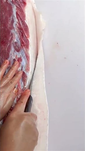 Clean & Accurate Method to Split a Large Meat Piece #shorts