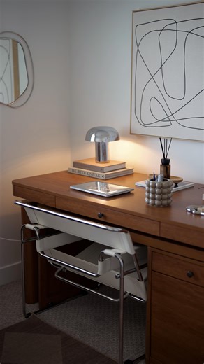 Ketlen Weber on Instagram: "New office desk 🩶🤌🏽 Introducing the Veritas Home Office 360-Degree Rotating Desk with Flip-Top Lid—a game-changer for your workspace from @hulala_home ! This innovative desk features an electric height-adjustable main desktop, allowing you to seamlessly switch between sitting and standing positions for optimal comfort and posture throughout your day. The unique 360-degree rotating design offers unparalleled flexibility, enabling you to configur