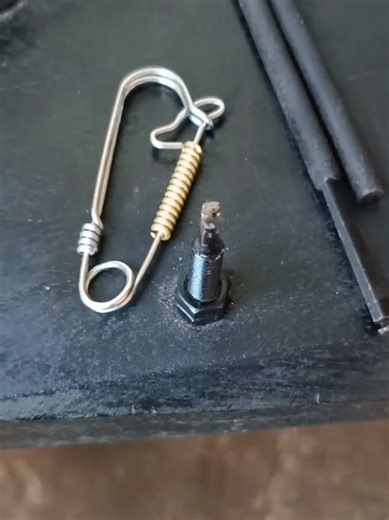 DIY Creative Keychain Ideas Using Steel Wire