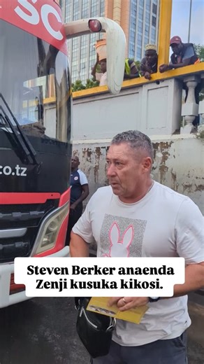 NASSIB MKOMWA on Instagram: "MAPINDUZI CUP| BARKER 👇 Kocha Steven Barker wa Simba SC anaelekea Zanzibar na Kikosi chake kwenye mashindano ya MAPINDUZI CUP ambayo atayatumia kwa ajili ya kusuka upya kikosi na kuingiza mifumo yake. Mr. Reporter"