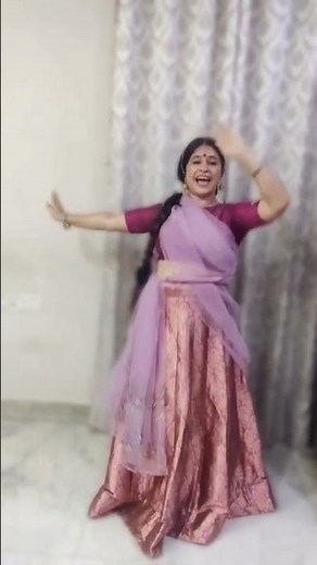 Bagad Bam Bam Baje Damroo movie kathputli.singer Lata Mangeshkar Dance Arunasoni