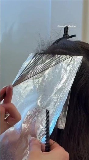 How to Get Highlights WITHOUT Bleach! | L'Oréal Blond Studio Tutorial