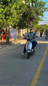 🛣️✨ De la espera al fandango: la Calle de Atrás ya es una realidad en Mompox ✨🛣️ Después de años de dificultades, la carrera 3, conocida por todos como la Calle de Atrás, hoy se transforma en una vía digna, segura y funcional para la comunidad momposina. En un nuevo recorrido de obras por el Distrito de Mompox, el gobernador Yamilito Arana inauguró esta importante obra vial que hace parte del proyecto de recuperación de cerca de 5 kilómetros de pavimento en barrios populares del municipio. | G