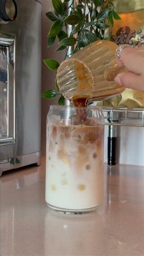 Salted Vanilla Iced latte!! #coffee #recipe