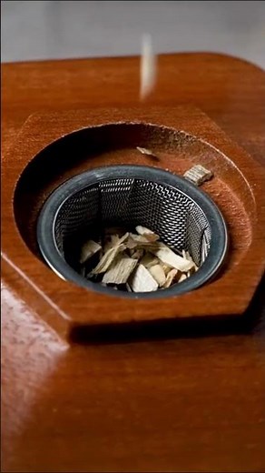 How To Smoke Whiskey Like a Pro 🥃🔥 #cocktailsmoking #whiskey
