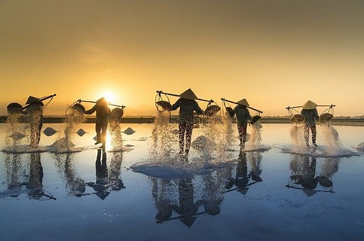 Gemeinschaft dan Gesellschaft: Pengertian, Perbedaan dan Contohnya | Adjar