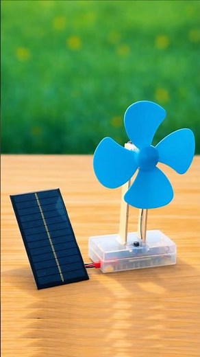 This Mini Fan Runs on Sunlight, No Electricity Needed