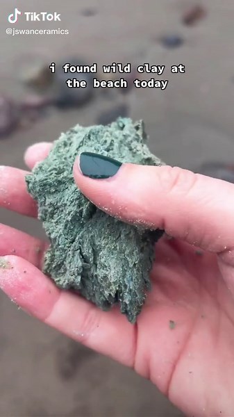 Exploring the Wonders of Wild Blue Clay: A Ceramics Adventure