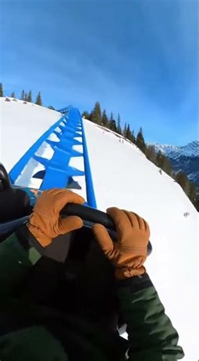 🎢 Steel Roller Coaster POV – Snowy Mountain Station Stop ❄️🏔️