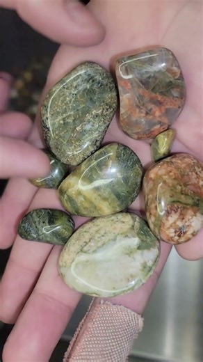 Green Rocks Tumbled – Epidote, Unakite & Weird Granite Stripe Shine! #rocktumbling