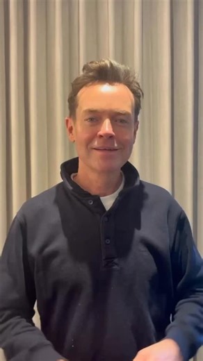 Stephen Mulhern on Instagram: "Boxing Day magic! Did it work on you? If so, like this video and tag your friends and family to see if it gets them, too!"