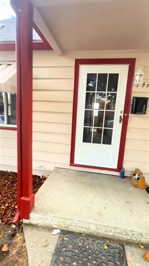 ✨ Opportunity is knocking in Wenatchee! 🏡 This home has all the charm — original hardwood floors, a cozy fireplace, and tons of space to make it your own. With solid bones, updated electrical, and a deep lot (plus a storage shed!), this one’s packed with potential. 💫 🎥 Take a peek inside — you’ll see why this home feels like the perfect blend of classic character and future opportunity. #Wenatchee #WenatcheeRealtor #LivingInNCW #AmandaDallman #hometour | Amanda Dallman : Living in NCW