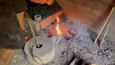 Experiment with decarburizing iron for stronger metal crafting