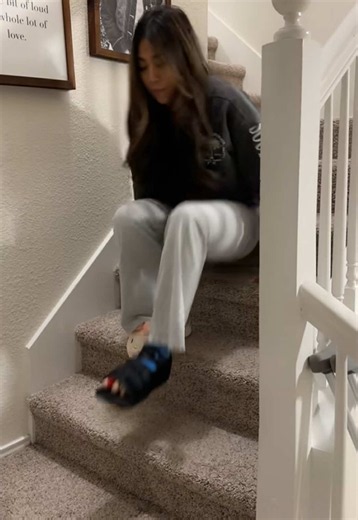 Please don’t get tired of my injury TikTok’s lol just got back home and trying to navigate how to go up and down the stairs 😭 #foot #injury #healing #accident 🩼