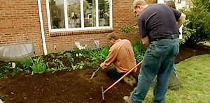 How To Edge a Garden Bed