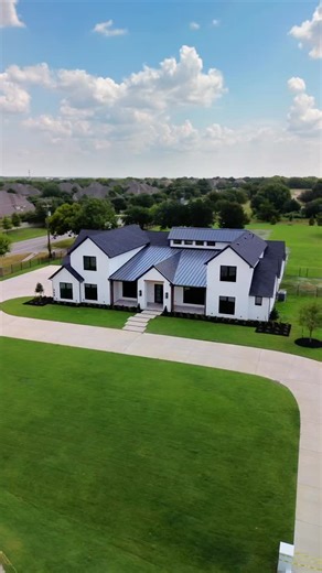 J Anthony Custom Homes on Instagram: "📍 Fairview, Texas✨ Our masterpiece is built for true luxury living 🏡 Every detail is designed to inspire. #LuxuryHomes #CustomHome #TexasHomes #DreamHome #HomeDesign"