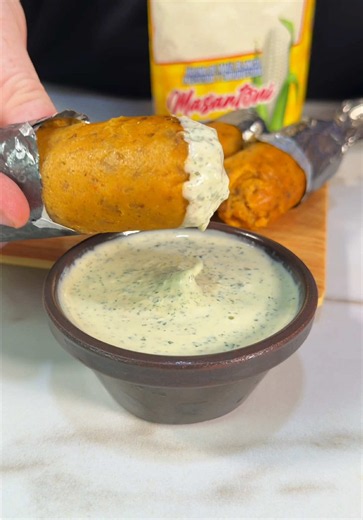 Bollitos de carne molida con salsa de ajo — receta venezolana fácil