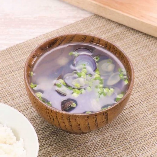 ホッとする味わい♪ しじみのすまし汁のレシピ動画・作り方 | デリッシュキッチン