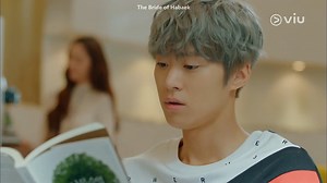 เธอชอบใครมากกว่ากันฉันหรือฮาแบค ? "นาย.." 😳 ▶️ ดูซับไทยถูกลิขสิทธิ์ เรื่อง The Bride of Habaek EP.15 ที่ Viu > https://bit.ly/3mbKm4y ▶️ พากย์ไทย > https://bit.ly/3F06d7U #TheBrideOfHabaek ------------------------------------ แจกฟรีไม่ยั้ง Code Viu Premium ดูฟรี 1 วัน!! 🥰 เพียง Add Line Viu Official วันนี้คลิก >> https://bit.ly/2SVtRzj 👉 อ่านรายละเอียดเพิ่มเติม >> https://bit.ly/3gOMUEe #Viuอ่านว่าวิว #ซีรีส์เกาหลีที่Viu | Viu Thailand