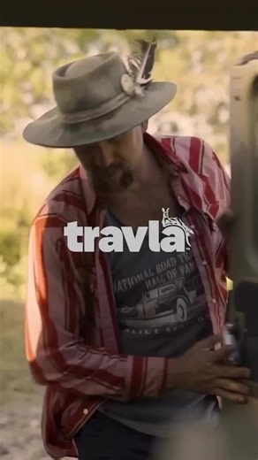 Dont fence me in 🍻🧑‍🌾. Celebrating Aussie farmers Prestige❤️ get a flanno, show some love 🍻 #travisfimmel #travlabeer #flanno #australia #aussiefarmer #makegoodchoices #flannoforafarmer