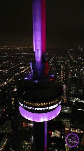CN TOWER - A STUNNING NIGHT VIEW | TORONTO, CANADA