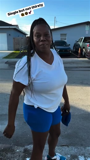 Splou Yorkcity on Instagram: "I don’t think ……….ahhhhh never mind keep thinking that sis 😂😂😂😂😂😂 #explore #reels #comedy #funny #jokes #comedytherapywithsplou #fyp #splou"