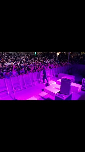 Shanti Dope Street Video in Dubai | Young God Walk