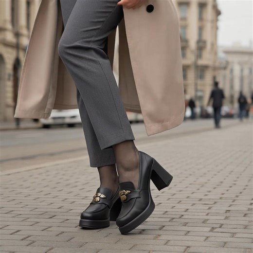  PANTOFI COMOZI DIN PIELE NATURALA  Poarta cei mai frumoși Pantofi din 헽헶헲헹헲 헻헮혁혂헿헮헹ă ✨ Lucrați manual în România  ✅ Talpă usoara dar confortabila ✅ Potriviti pentru ținute elegante,office dar si pentru tinute smart-casual  Descoperă o colectie unica cu peste 4000de modelele și pășește confortabil în noul sezon! ✨ | Superlative.ro | Facebook