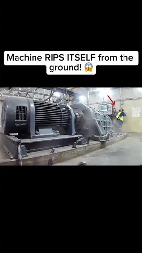🤯 MASSIVE Gearbox EXPLODES! High-Speed Test Goes Catastrophic #shorts