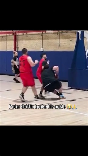 yo wtf is ‪@LacyHimself‬ doing bro #basketball #lacy #anklebreakers #funny #meme #fyp
