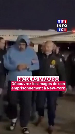 47K views · 17K reactions | Menotté, humilié et filmé sur le tarmac d’un aéroport de l’État de New York, les premiers pas du prisonnier Nicolas Maduro sont hésitants. Il est rapidement transféré par hélicoptère vers la ville de New York. Son épouse doit aussi être jugée. | TF1 INFO | Facebook