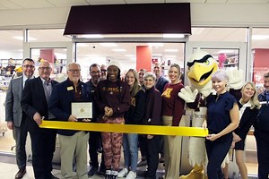 Grand opening held for new University of Minnesota Bookstore in Rochester